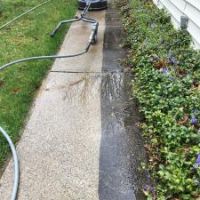 Amazing-results-House-Washing-and-Walkway-cleaning-in-Bethlehem-PA 2