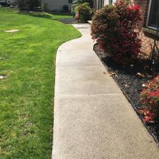 Amazing-Sidewalk-Driveway-Washing-performed-in-Bethlehem-PA 1