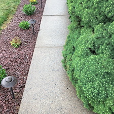 Experience-expert-Soft-Soft-Washing-in-Bethlehem-PA-walkway-Cleaning 1