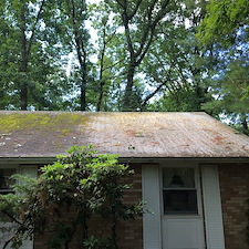 Expert-Roof-Cleaning-and-conditioning-in-Bath-PA 1